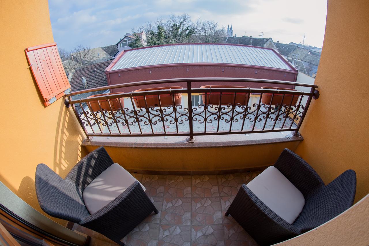 Apartman U Srcu Grada Sombor Buitenkant foto