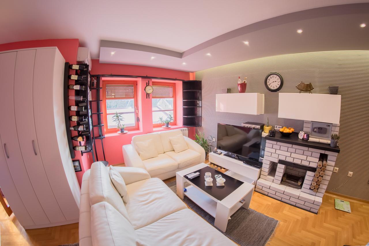 Apartman U Srcu Grada Sombor Buitenkant foto